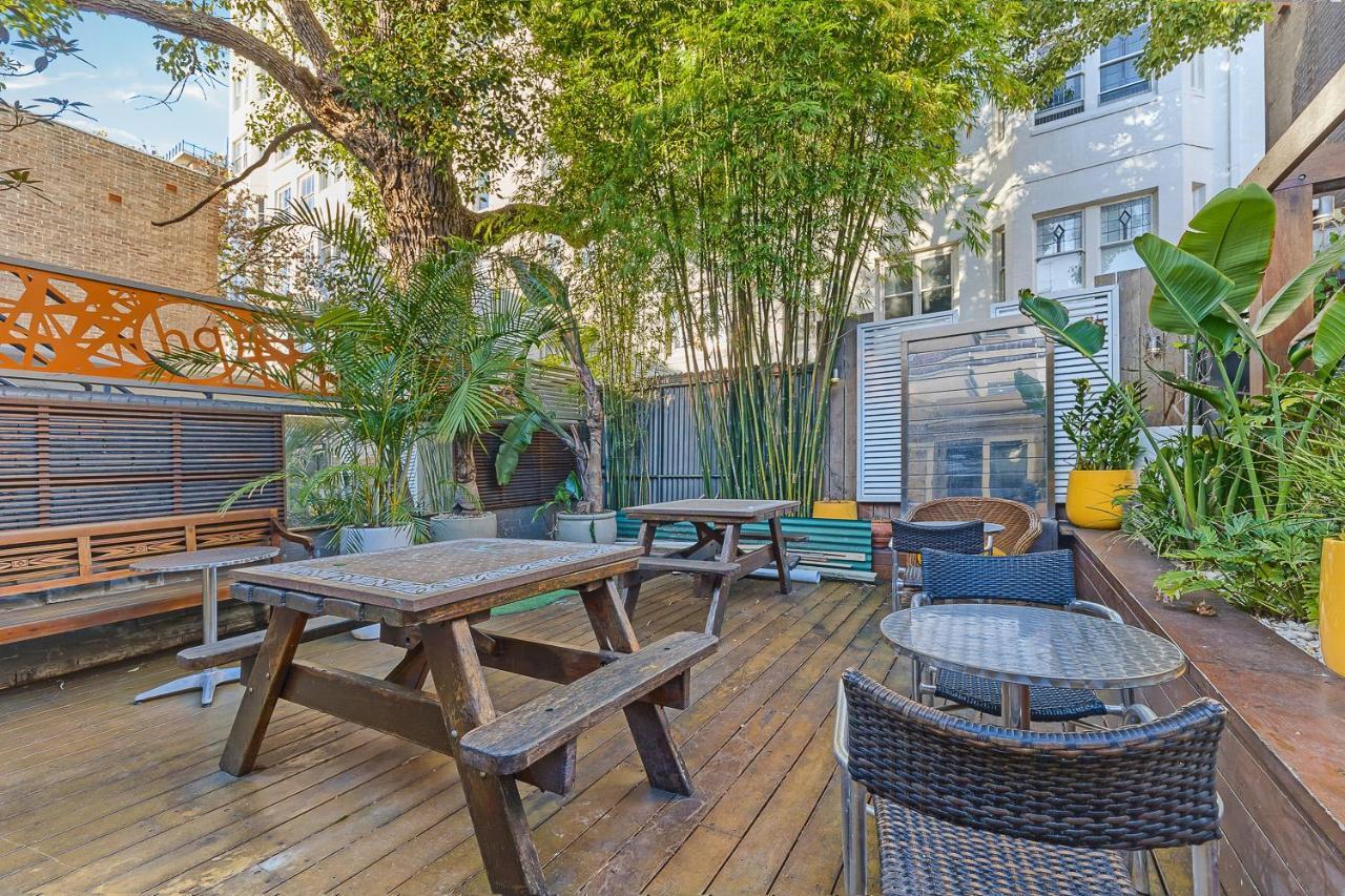 London Plane Backpackers Pansiyon Sidney Dış mekan fotoğraf