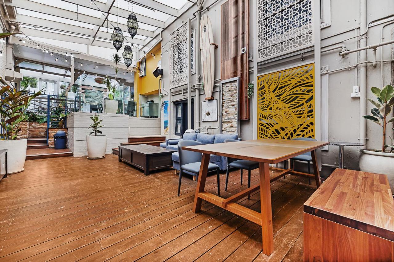 London Plane Backpackers Pansiyon Sidney Dış mekan fotoğraf