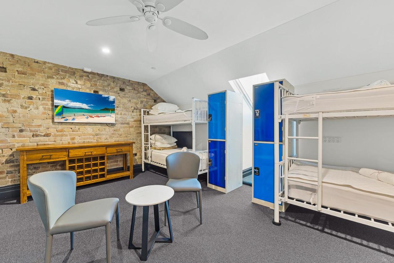 London Plane Backpackers Pansiyon Sidney Dış mekan fotoğraf